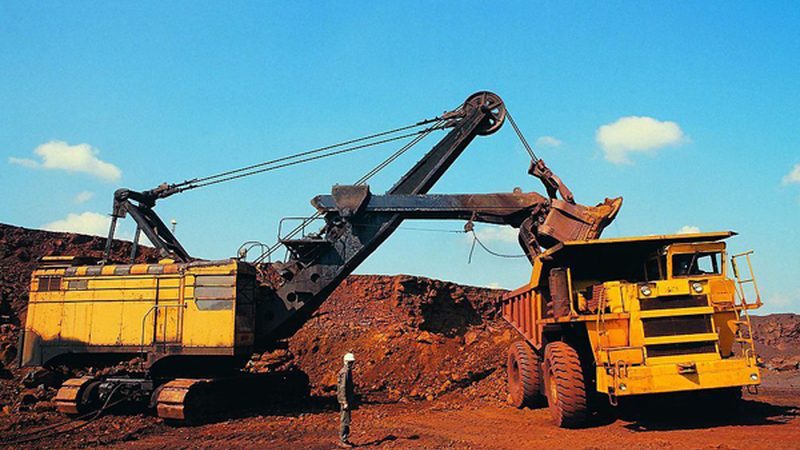 挖掘机租赁合同模板：建筑工地租赁必备指南